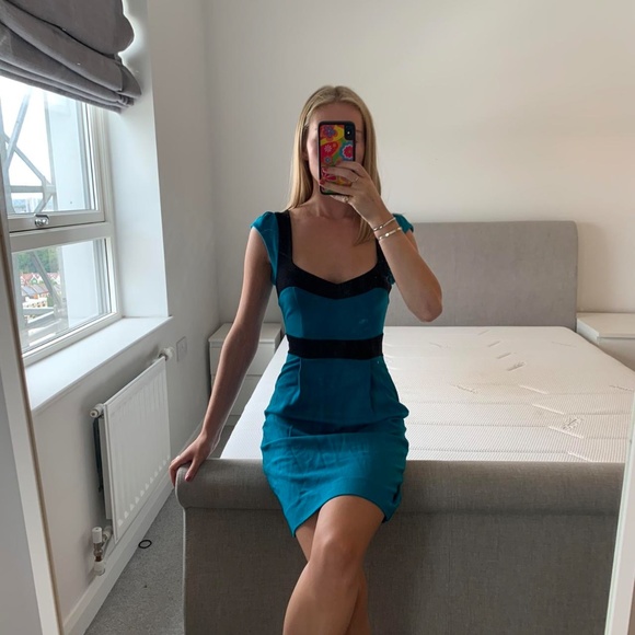French Connection Dresses & Skirts - French Connection bandage dress